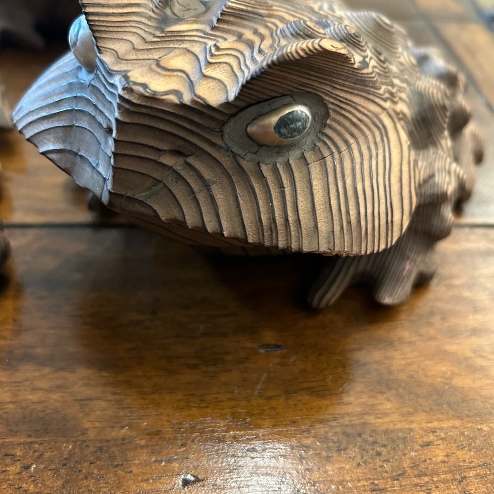 3 cryptomeria Japanese frog carvings - Picture 6 of 10